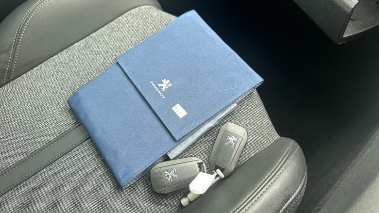 Peugeot 3008 1.2 PureTech Allure 5dr Petrol Estate